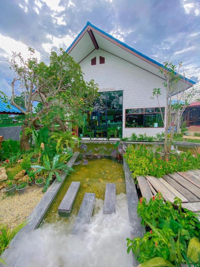 Srihome ยายศรีโฮมแอนแคมป์ปิ้ง Ban Don Tum Esterno foto